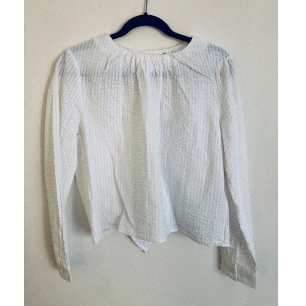 White Long Sleeve Open-back Shirt!